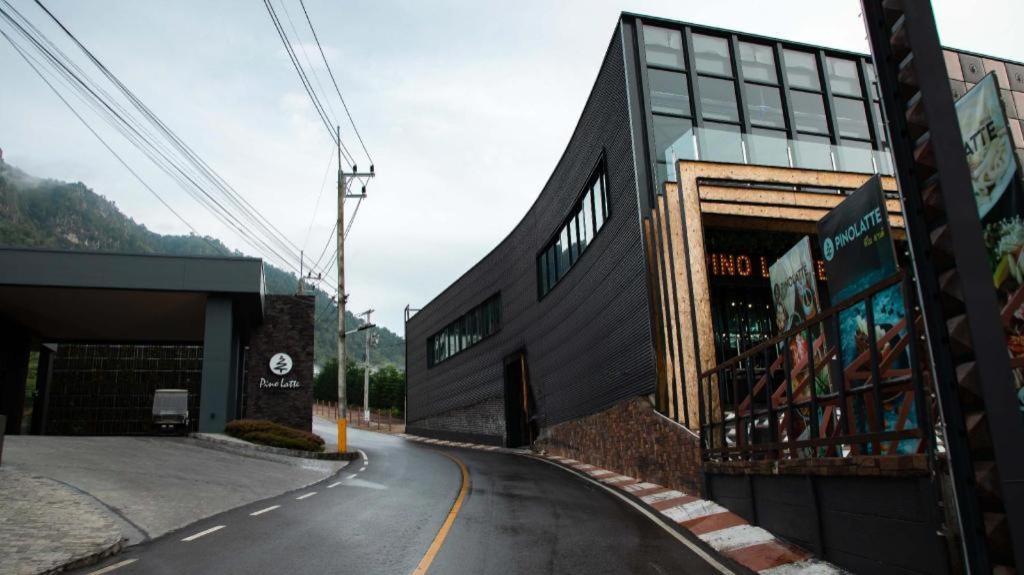 Pino Latte Resort And Hotel Ban Huai Phai Exterior photo